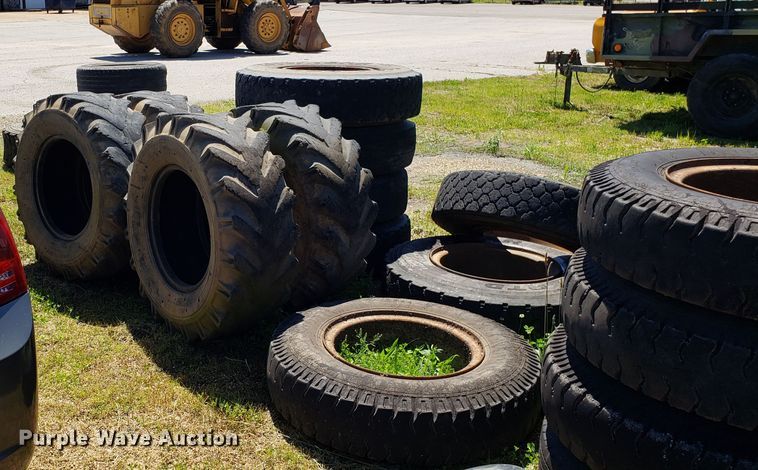 image for item EU9820 Approximately 40 tires