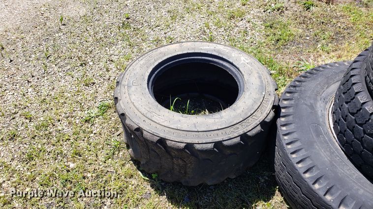 image for item EU9820 Approximately 40 tires