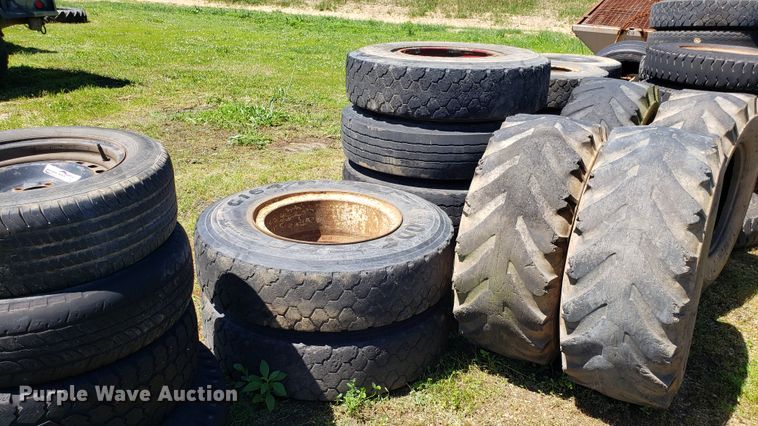 image for item EU9820 Approximately 40 tires