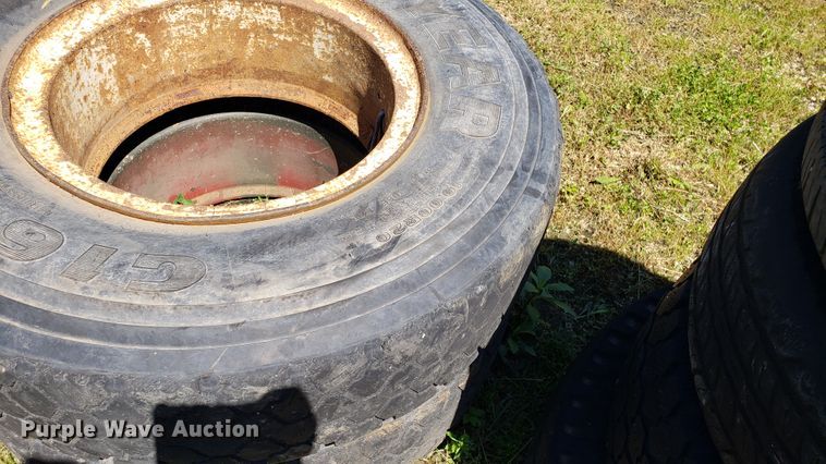 image for item EU9820 Approximately 40 tires