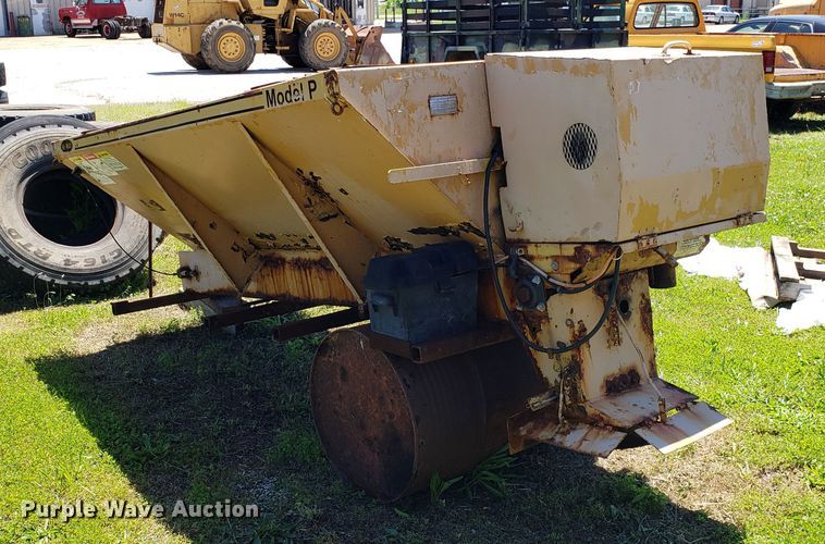 image for item EU9823 Highway spreader