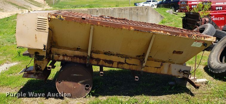 image for item EU9823 Highway spreader