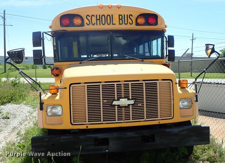 image for item FH9919 1995 Chevrolet B7 Blue Bird school bus