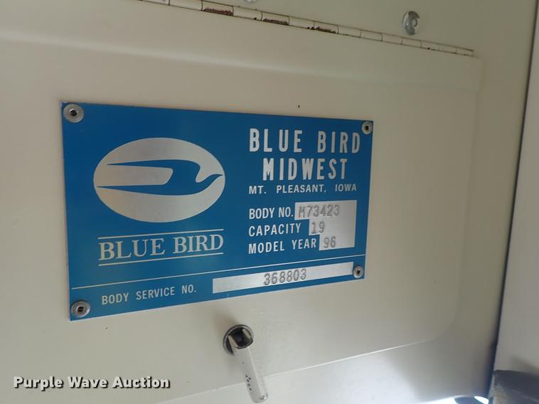 image for item FH9919 1995 Chevrolet B7 Blue Bird school bus