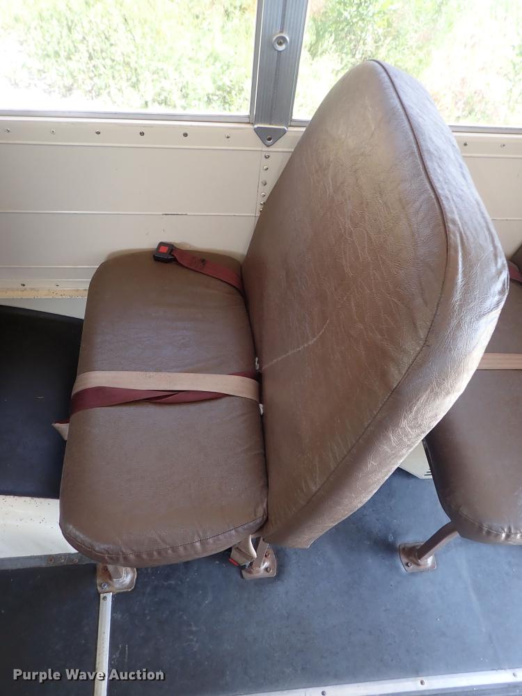 image for item FH9919 1995 Chevrolet B7 Blue Bird school bus