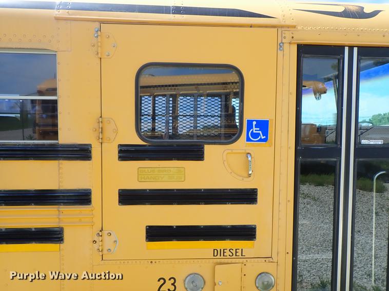 image for item FH9919 1995 Chevrolet B7 Blue Bird school bus
