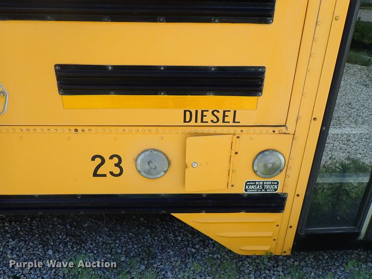 image for item FH9919 1995 Chevrolet B7 Blue Bird school bus