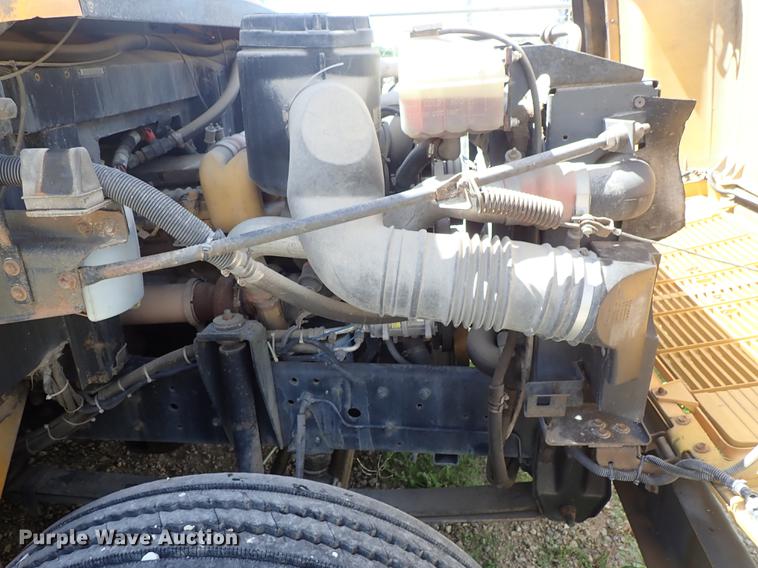 image for item FH9919 1995 Chevrolet B7 Blue Bird school bus