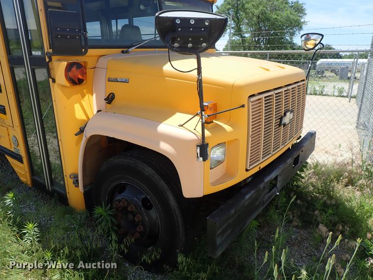 image for item FH9919 1995 Chevrolet B7 Blue Bird school bus