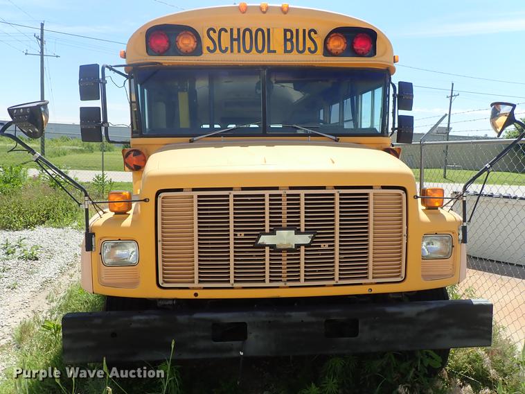 image for item FH9919 1995 Chevrolet B7 Blue Bird school bus