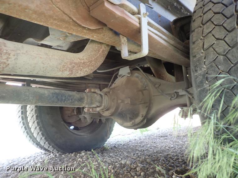 image for item FH9919 1995 Chevrolet B7 Blue Bird school bus