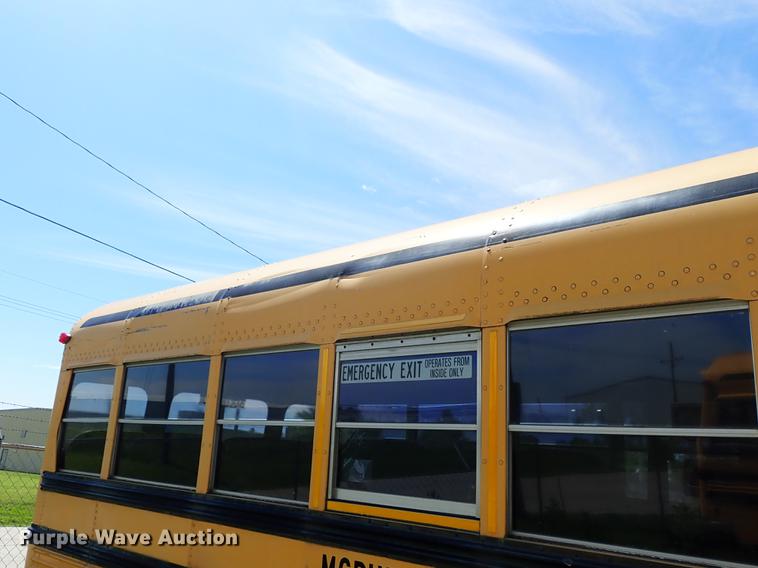 image for item FH9919 1995 Chevrolet B7 Blue Bird school bus