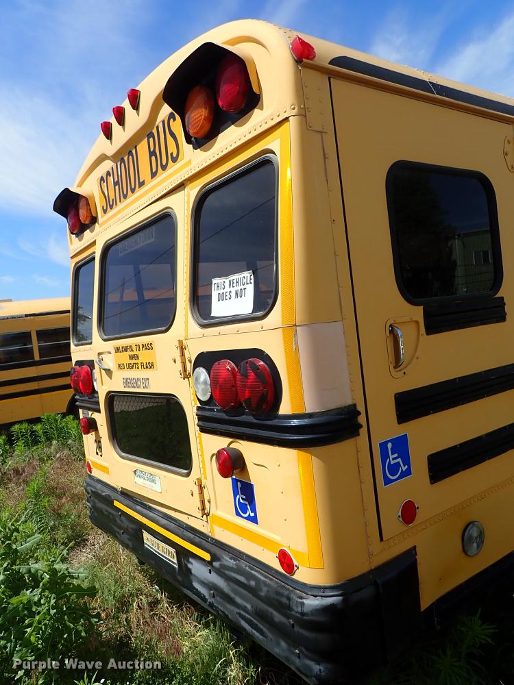 image for item FH9920 1995 Blue Bird TC2000 school bus