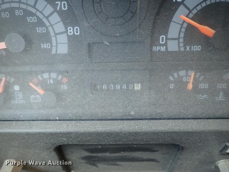 image for item FH9920 1995 Blue Bird TC2000 school bus