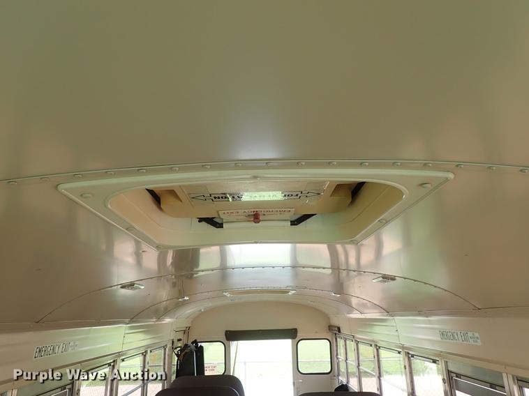 image for item FH9920 1995 Blue Bird TC2000 school bus