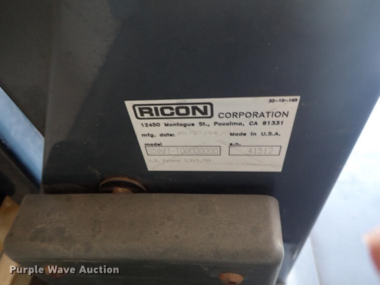 image for item FH9920 1995 Blue Bird TC2000 school bus