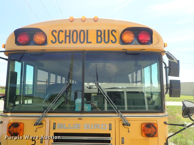 image for item FH9920 1995 Blue Bird TC2000 school bus