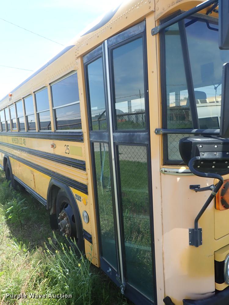 image for item FH9920 1995 Blue Bird TC2000 school bus