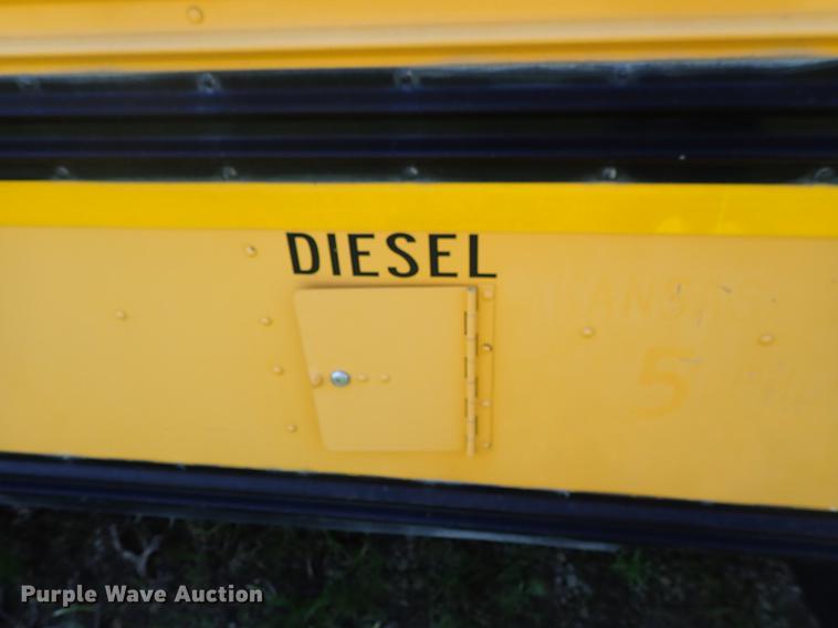 image for item FH9920 1995 Blue Bird TC2000 school bus