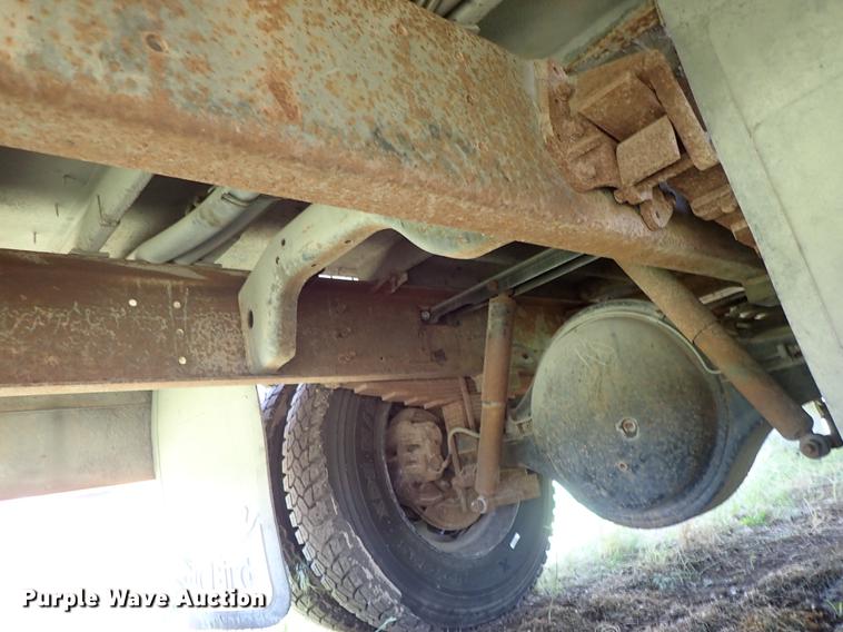 image for item FH9920 1995 Blue Bird TC2000 school bus