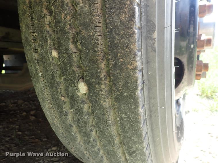 image for item FH9920 1995 Blue Bird TC2000 school bus