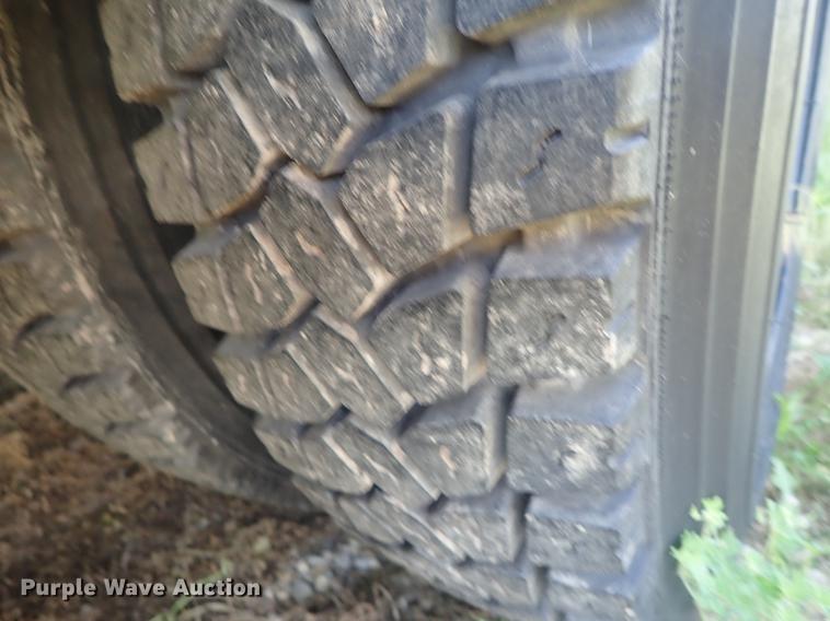 image for item FH9920 1995 Blue Bird TC2000 school bus