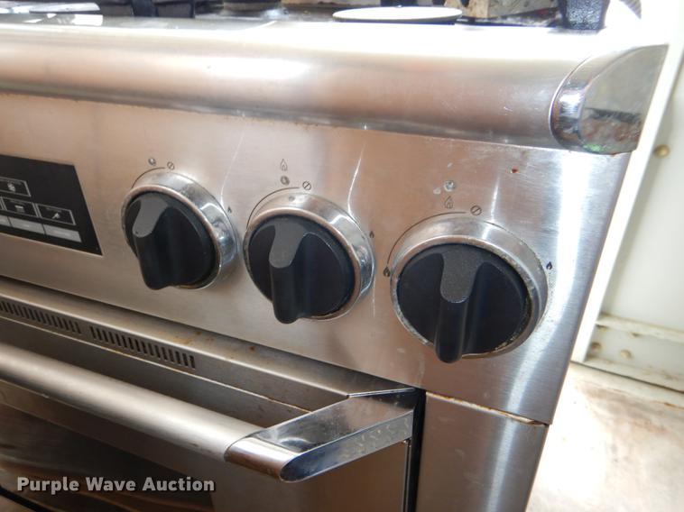 image for item FJ9125 2004 Dacor Epicure Series oven