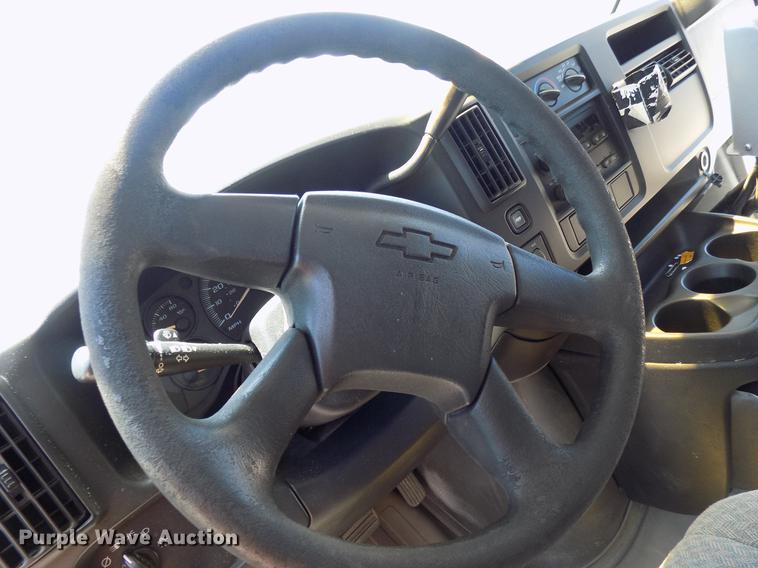 image for item FJ9314 2004 Chevrolet G3500 school bus