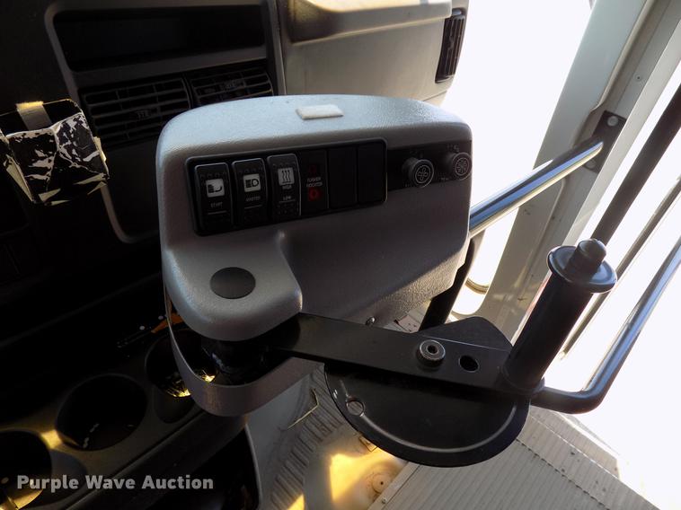 image for item FJ9314 2004 Chevrolet G3500 school bus