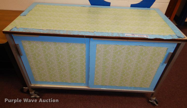 image for item FQ9858 Furniture