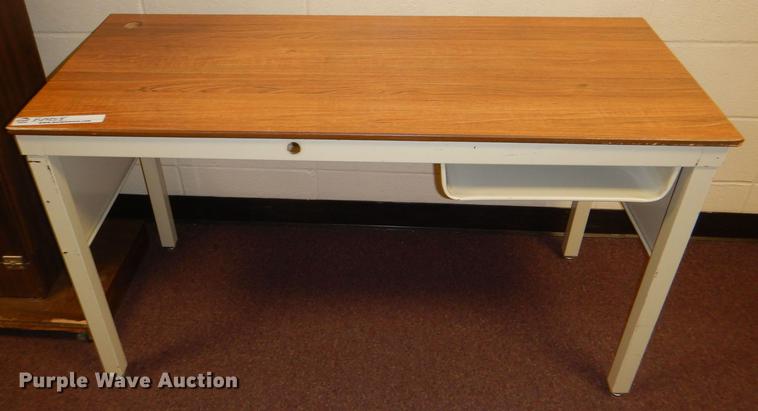 image for item FQ9858 Furniture