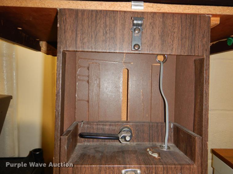 image for item FQ9858 Furniture