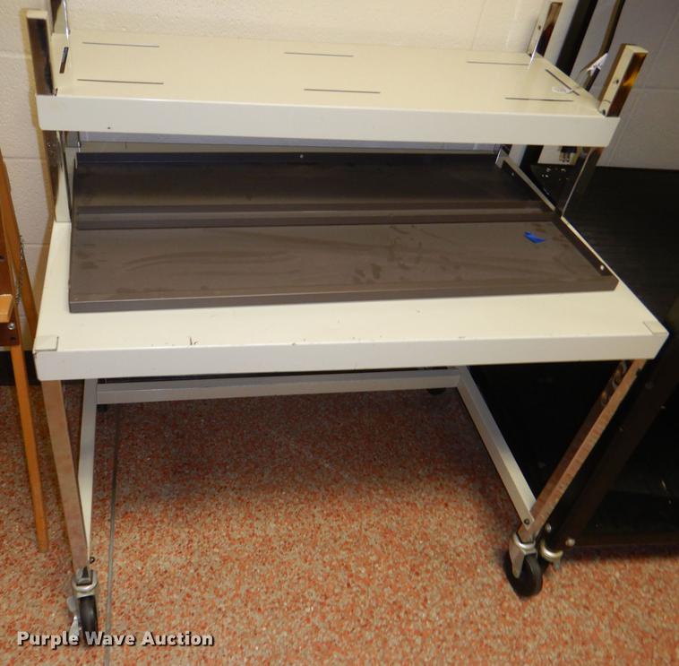 image for item FQ9859 Furniture