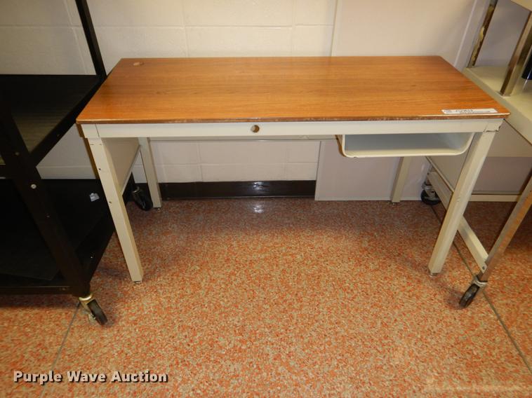 image for item FQ9859 Furniture