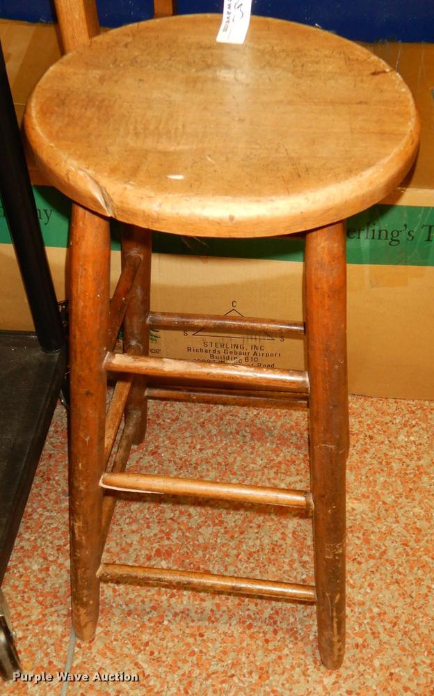 image for item FQ9860 Furniture