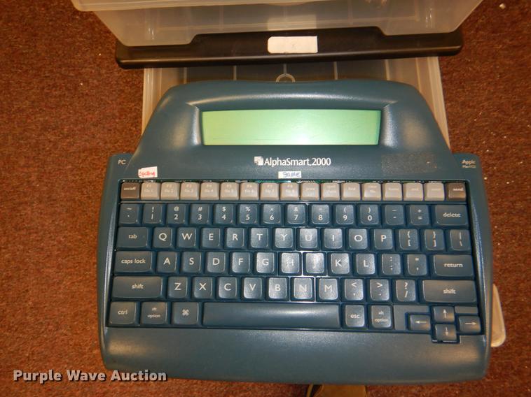 image for item FQ9865 (8) Alpha Smart devices