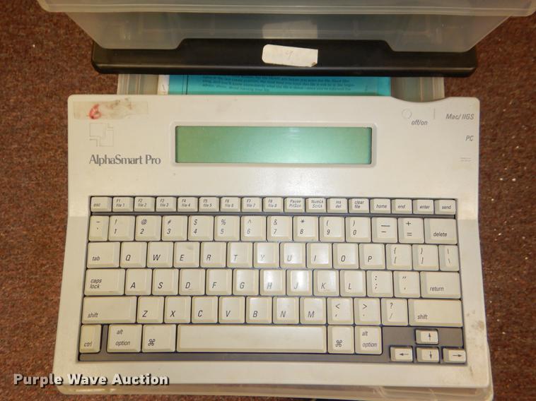 image for item FQ9865 (8) Alpha Smart devices