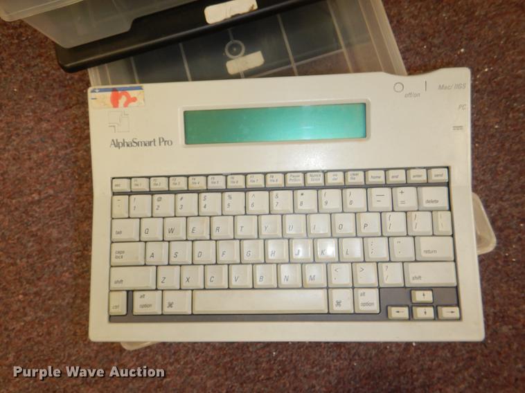 image for item FQ9865 (8) Alpha Smart devices