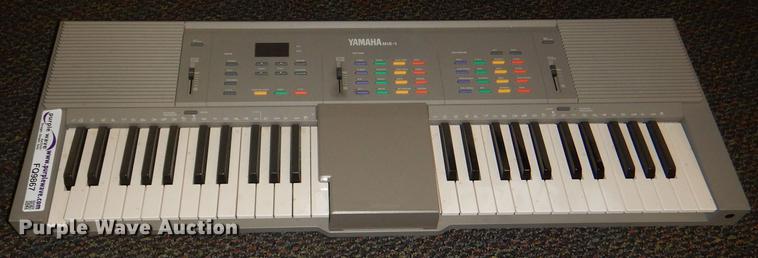 image for item FQ9867 (15) Yamaha MIE-1 keyboards