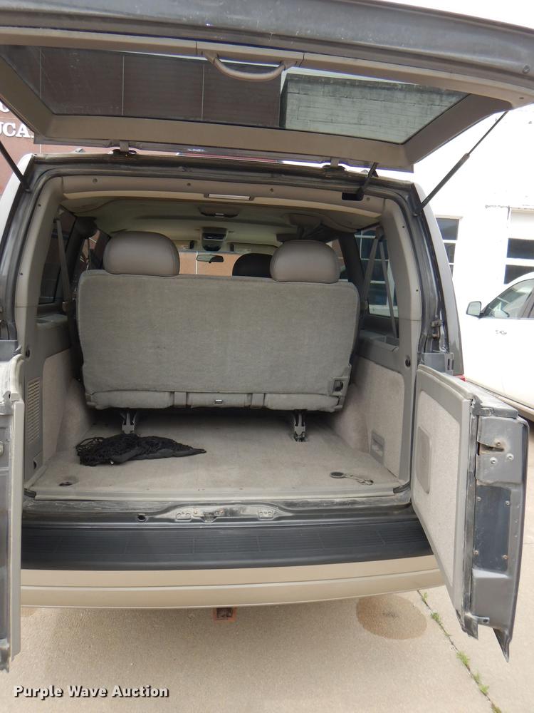 image for item FQ9872 2005 Chevrolet Astro van