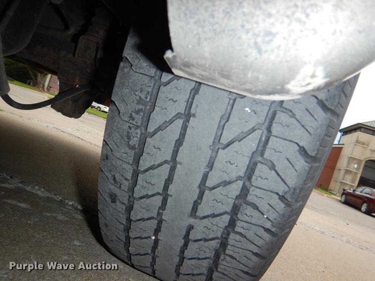 image for item FQ9872 2005 Chevrolet Astro van