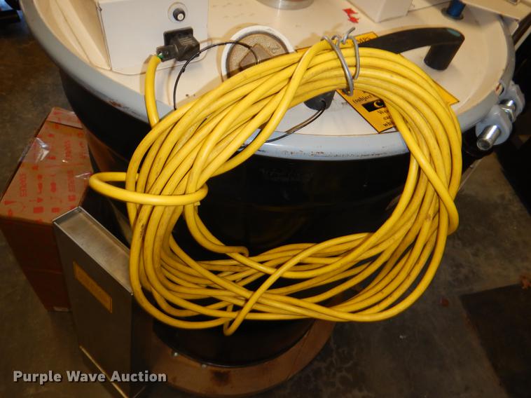 Bulb Eater fluorescent lamp crushing system in Emporia, KS Item