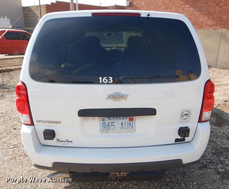 image for item FT9500 2008 Chevrolet Uplander El Dorado National handicap accessible van