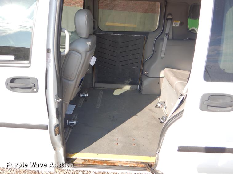 image for item FT9500 2008 Chevrolet Uplander El Dorado National handicap accessible van