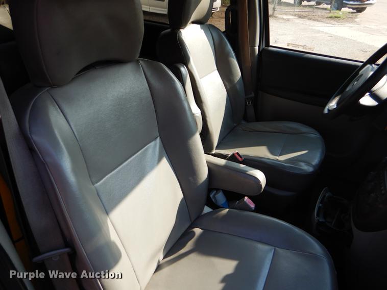 image for item FT9500 2008 Chevrolet Uplander El Dorado National handicap accessible van