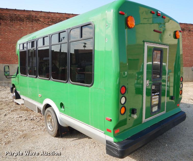 image for item FT9501 2011 Ford Econoline E450 shuttle bus