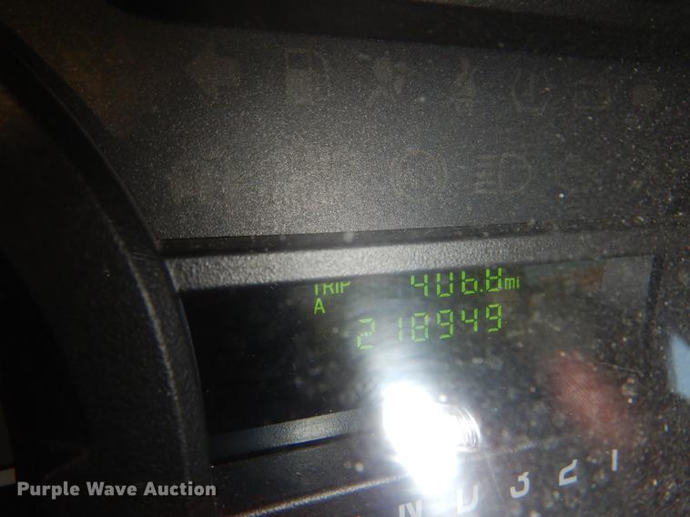 image for item FT9501 2011 Ford Econoline E450 shuttle bus