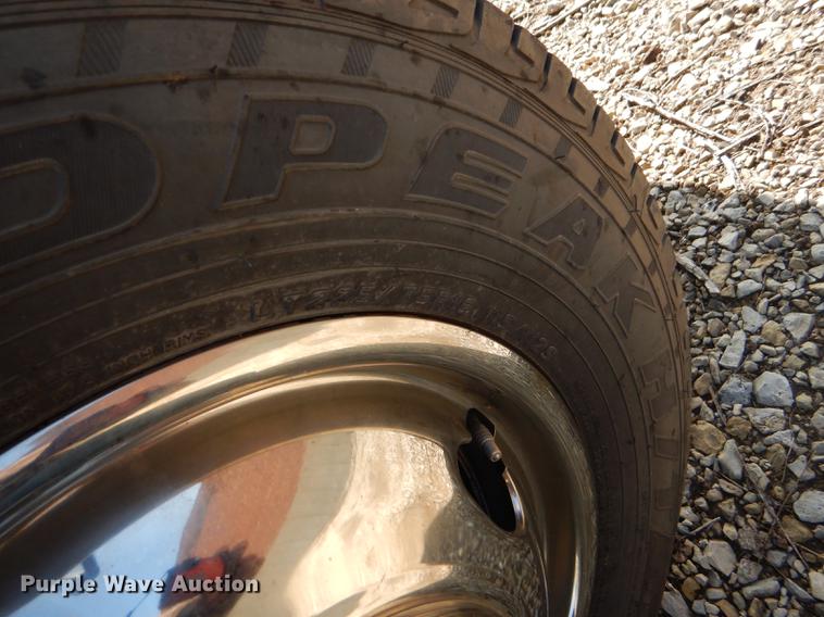 image for item FT9501 2011 Ford Econoline E450 shuttle bus