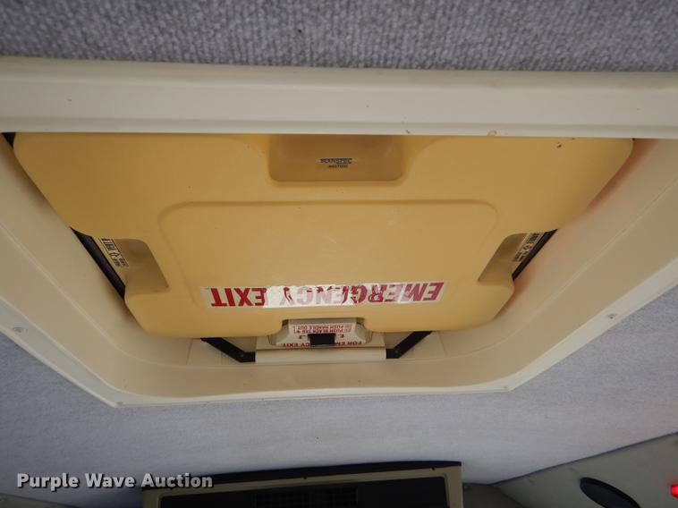 image for item FT9502 2001 Chevrolet Express 3500 Goshen Coach shuttle bus