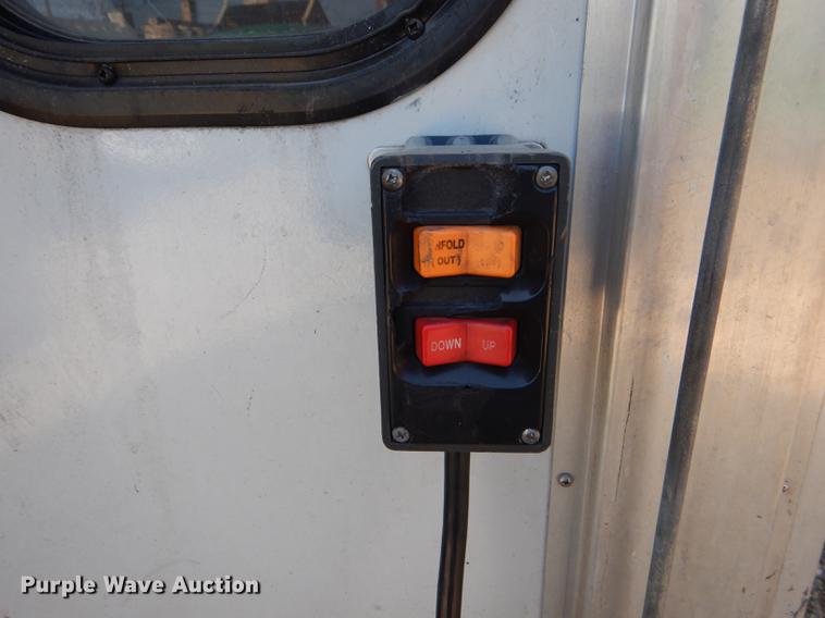 image for item FT9502 2001 Chevrolet Express 3500 Goshen Coach shuttle bus